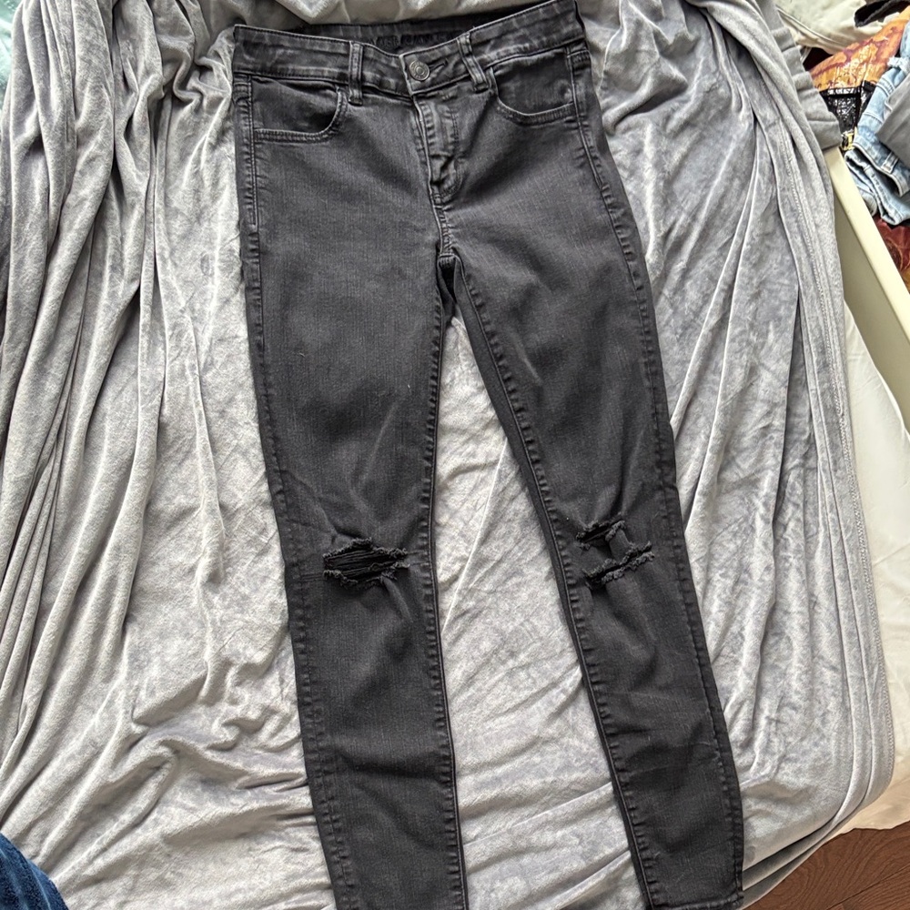 American Eagle Black Ripped jegging